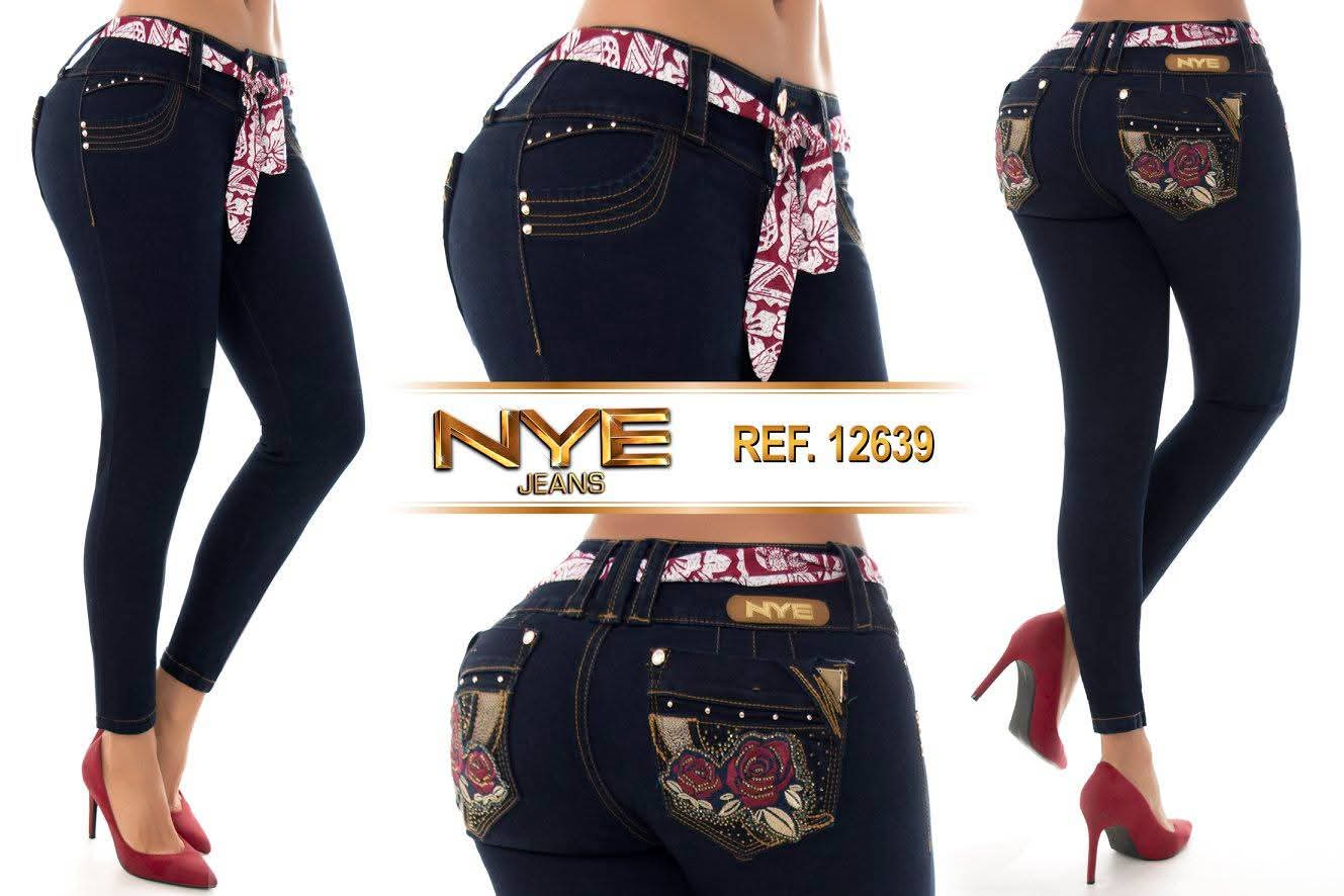 Jean Ultra Premium Bordado y Pedrería, con acabado de Lujo.
