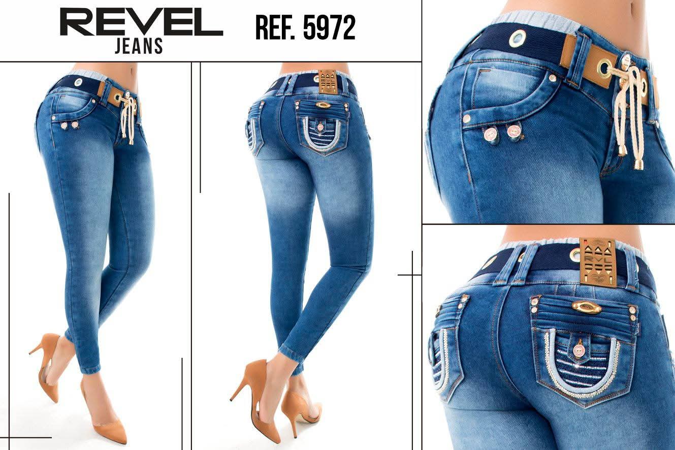 Jean Ultra Premium Bordado y Pedrería, con acabado de Lujo.