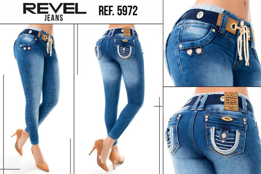 Jean Ultra Premium Bordado y Pedrería, con acabado de Lujo.