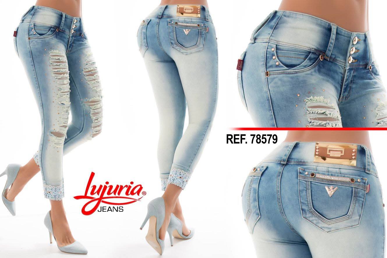 Jean Ultra Premium Bordado y Pedrería, con acabado de Lujo.