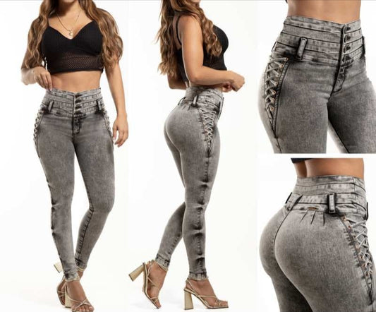 Jean Ultra Premium Bordado con acabado de Lujo.