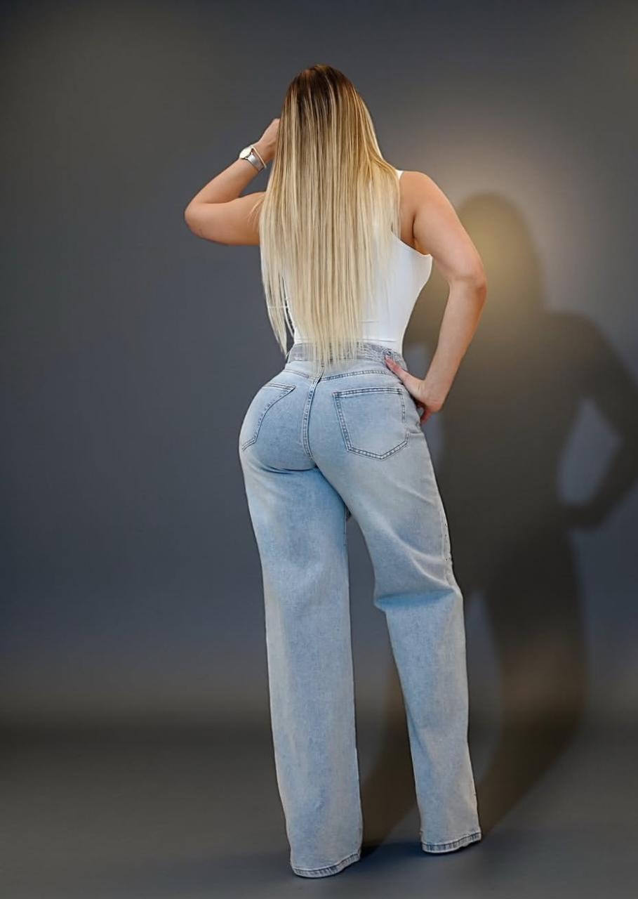 Pantalón Mezclilla. Acabado de Lujo - Ultra Premium