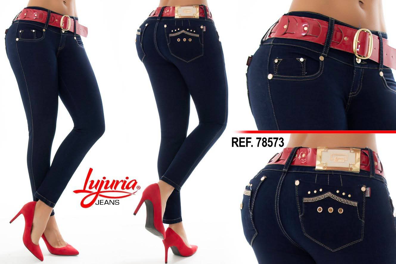 Jean Ultra Premium Bordado y Pedrería, con acabado de Lujo