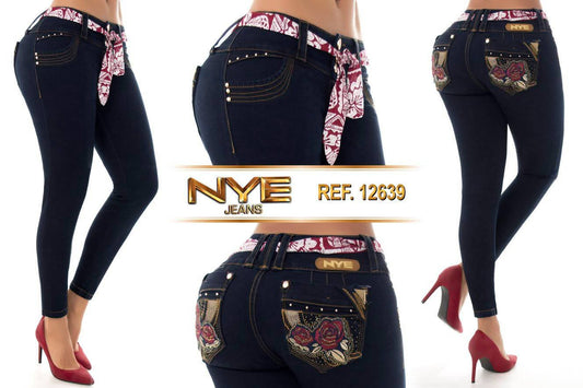 Jean Ultra Premium Bordado y Pedrería, con acabado de Lujo.