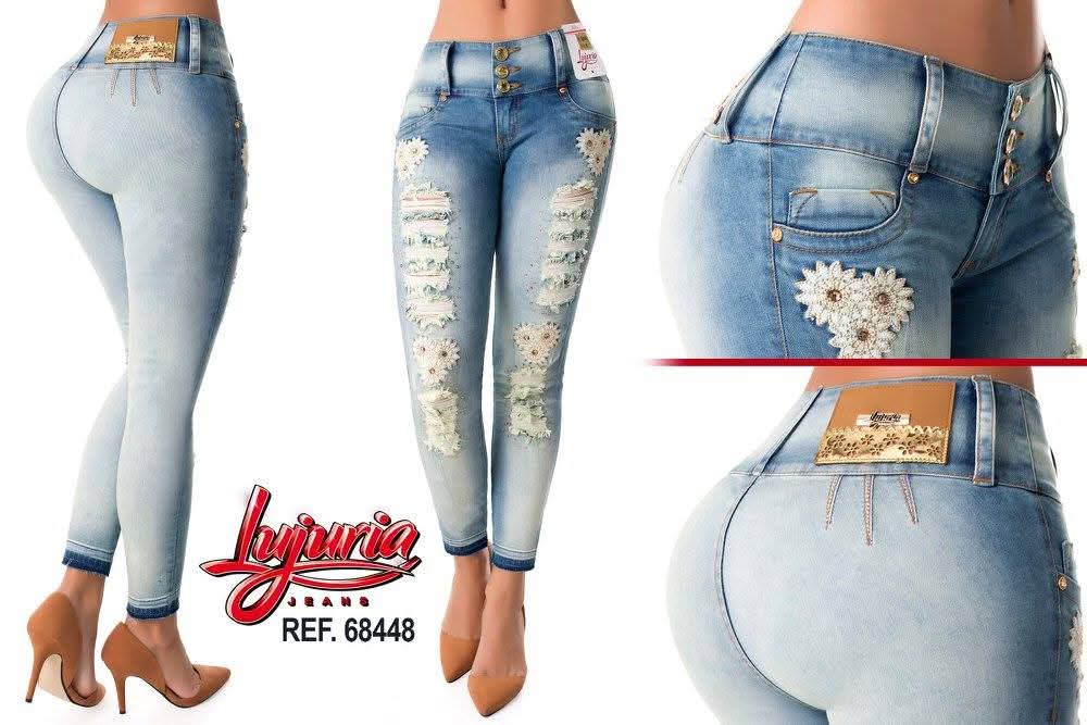Jean Ultra Premium Bordado y Pedrería, con acabado de Lujo.